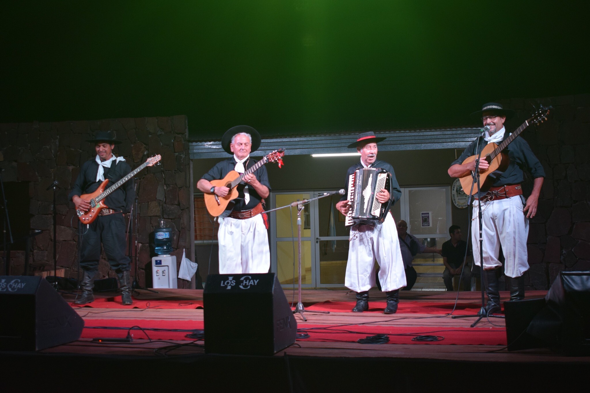Tres Capones vivió una noche inolvidable en el Segundo Encuentro de Músicos