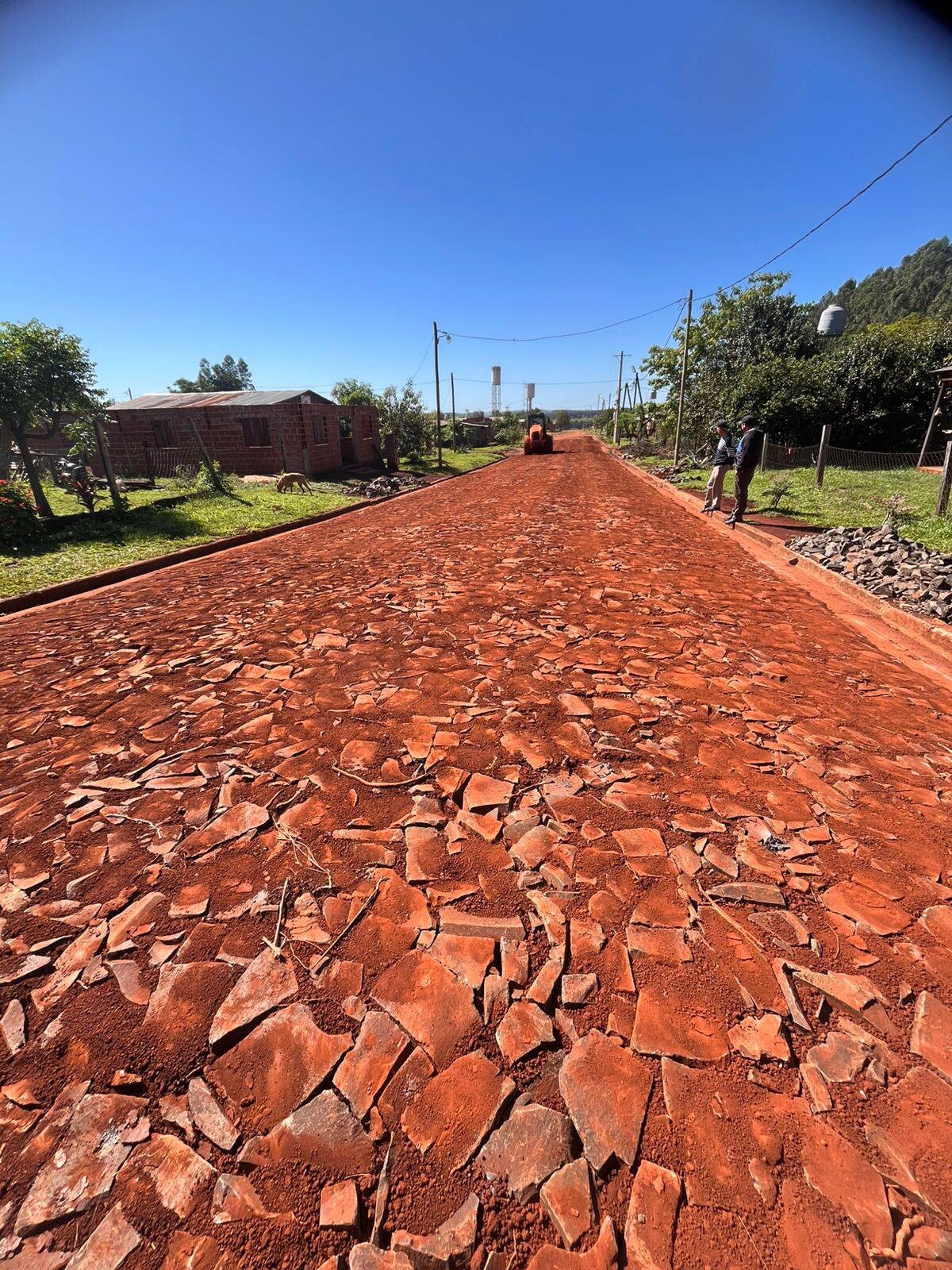 Avanzan las obras de empedrado en el Barrio Monyolito N°2 de Tres Capones