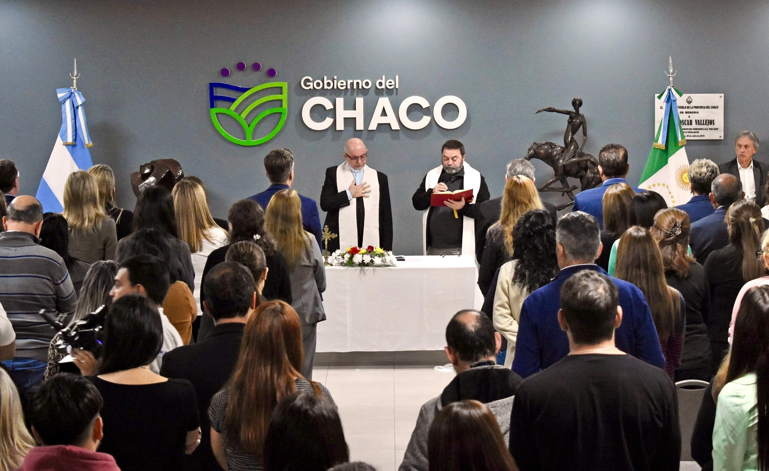EL GOBERNADOR ZDERO ACOMPAÑÓ LA MISA EN MEMORIA DEL PAPA FRANCISCO