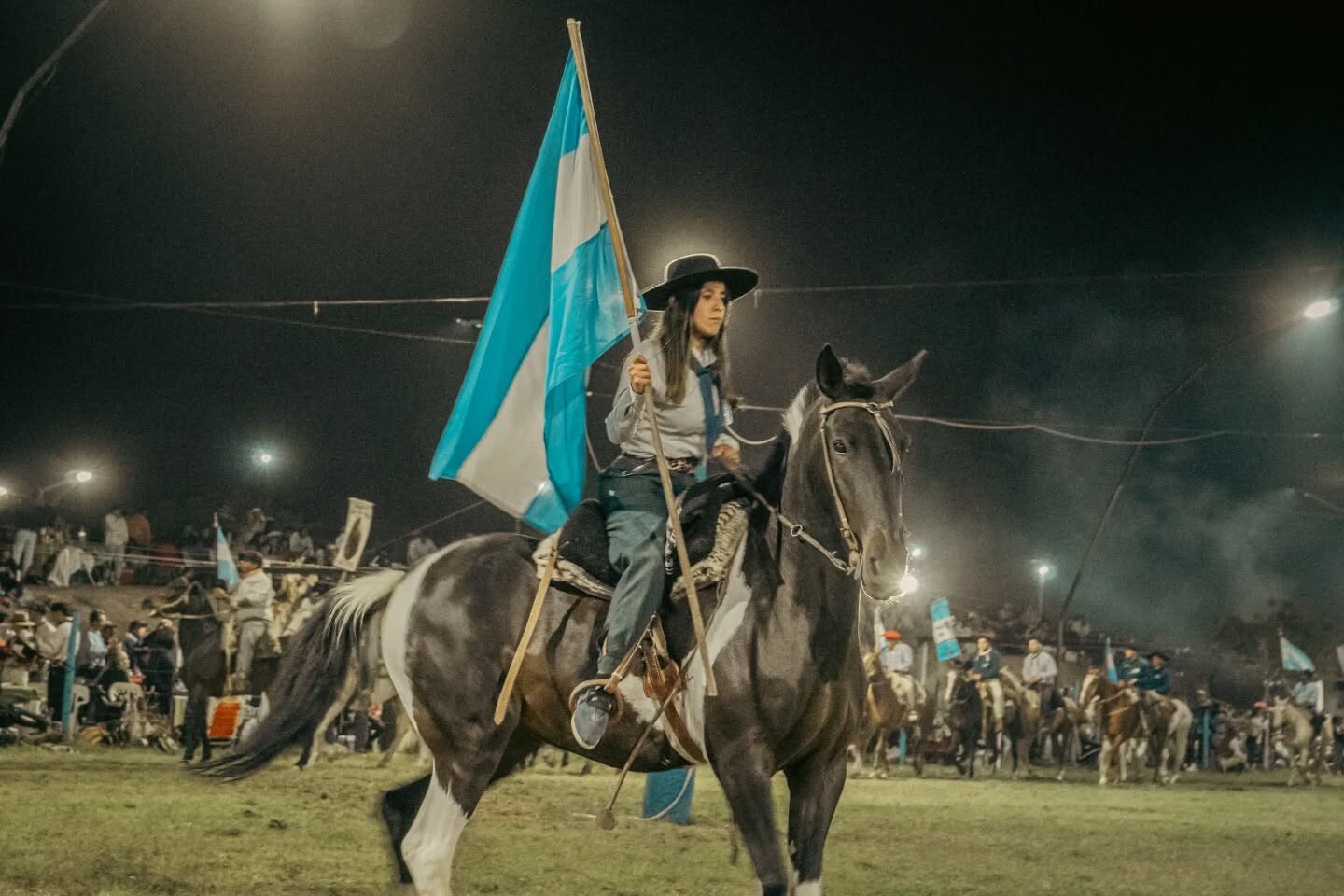 565958954_18301073608266652_8387652390466502155_n.jfif 🤠 Los Troperos de La Rinconada celebraron su 13° aniversario a pura tradición