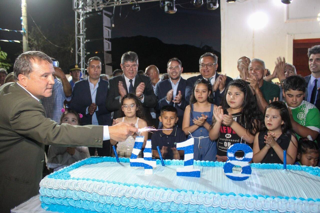 Anguinán celebró un nuevo aniversario con orgullo y unidad comunitaria