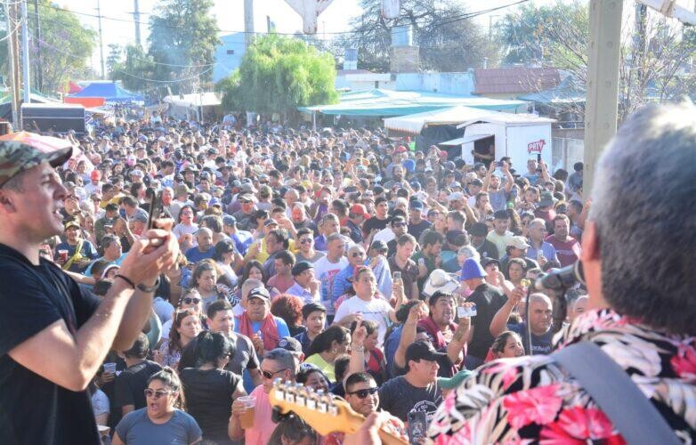 FIESTA DE LA ABUELA CARABAJAL: FOLKLORE, DANZA Y SABORES SANTIAGUEÑOS EN LA BANDA