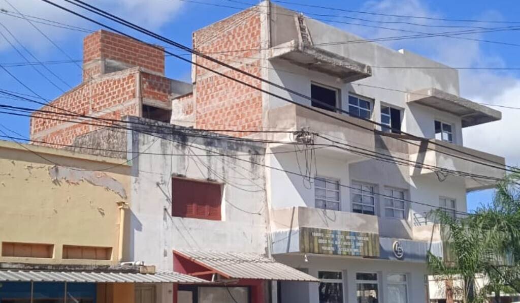 El Albañil y Encargado de Obras Julio Bernachea Esta En Estado Reservado
