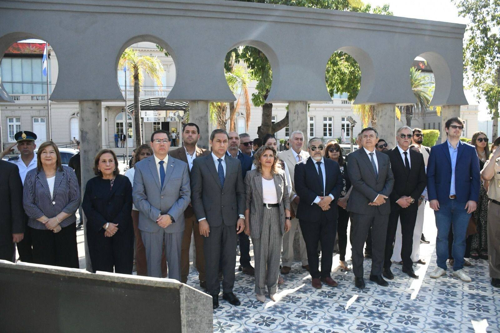 589442371_1637077084404283_4177177033365588971_n.jpg La intendente Fuentes participó del acto por el 82° aniversario de la Independencia de Líbano