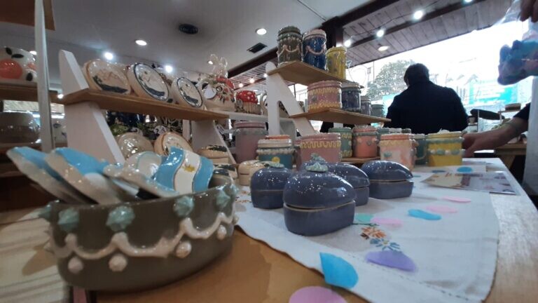 La arcilla patagónica está de fiesta: hoy abre sus puertas la 9° edición de “Wizün, Tienda de Cerámica”