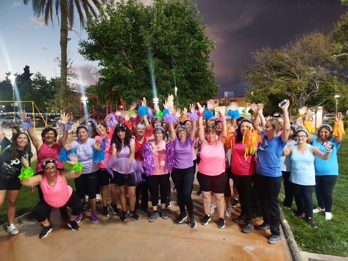 604007485_18086992682061688_2297717086320290376_n (1).jpg Con una gran convocatoria, Pocito cerró los Talleres CulturArte 2025