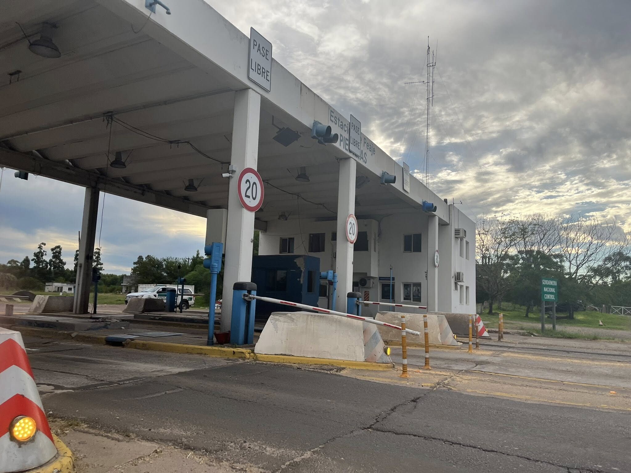 Rutas Argentinas ya estan cobrando peajes , y el estado de las rutas ?