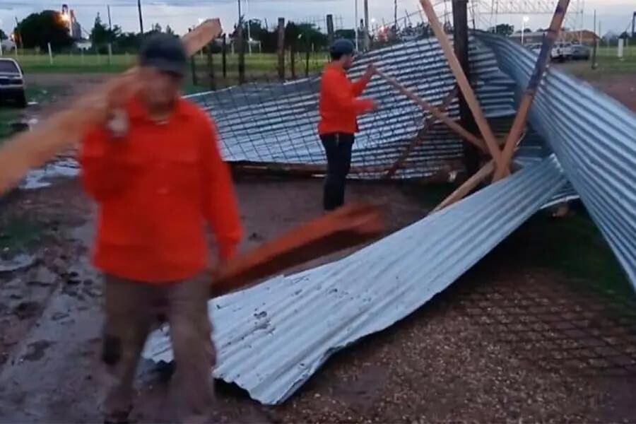 TEMPORAL PROVOCÓ DESTROZOS, INUNDACIONES Y CORTES DE LUZ EN ENTRE RÍOS