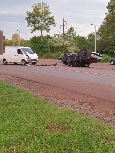 Siniestro vial en Ruta Nacional 12 a la altura de Jardín América