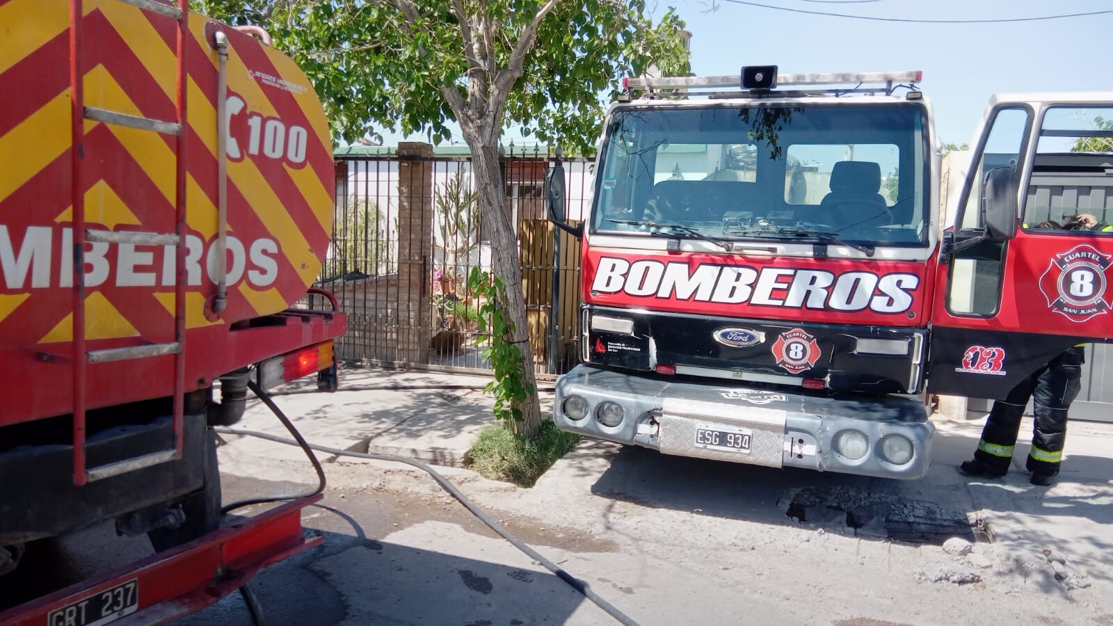 64595103-f310-494d-aac1-48257b317285.jpg Incendio Estructural en Villa Aberastain: Controlado en 10 Minutos