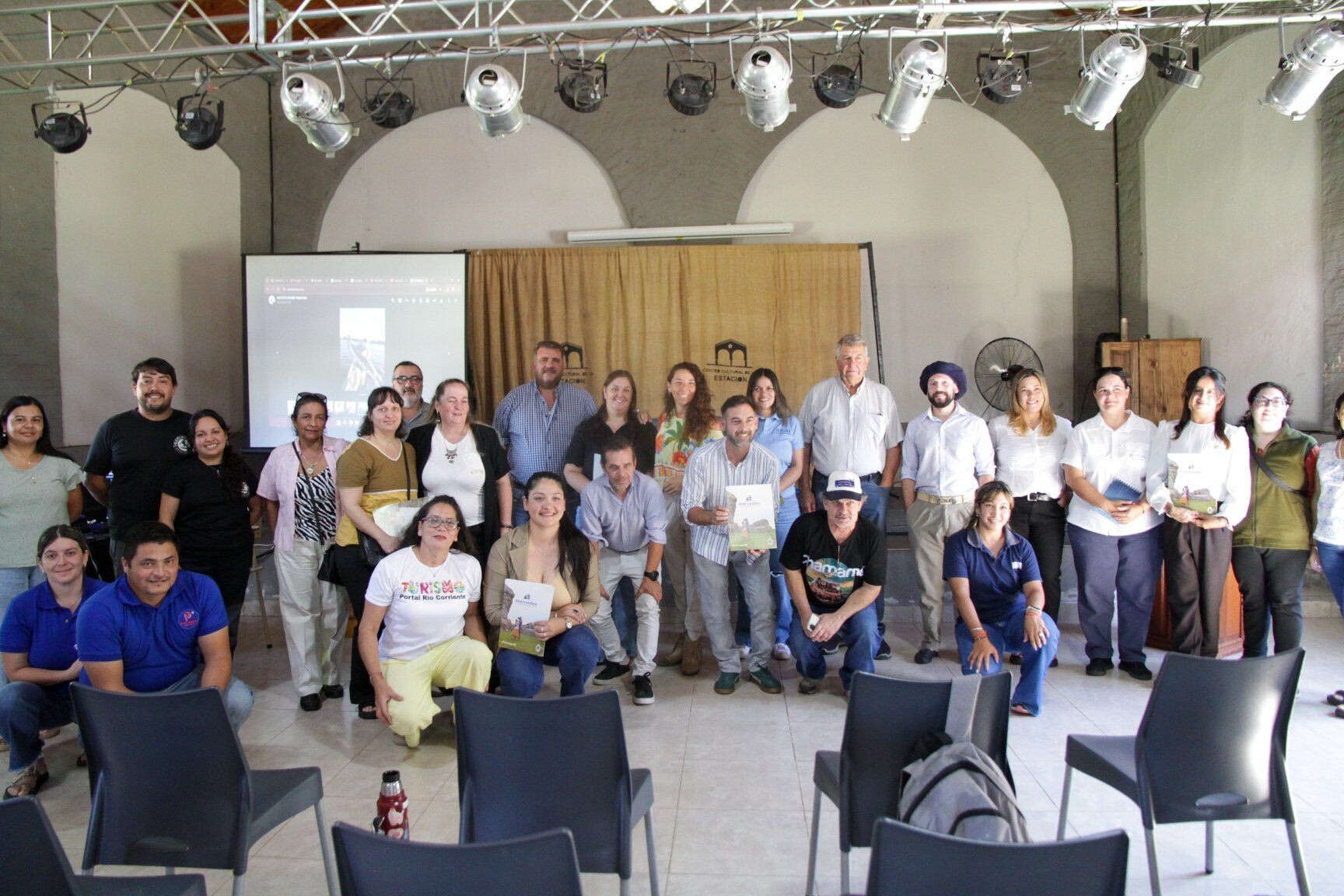 GRAN ENCUENTRO ZONAL DE PRESTADORES TURÍSTICOS EN EL PRINCIPAL PORTAL DE ENTRADA AL IBERÁ.