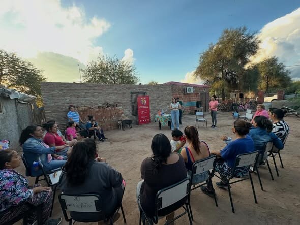 Taller sobre acceso a derechos en el Barrio Aeropuerto en Monte Quemado