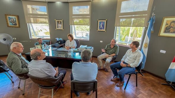 Se llevó a cabo una importante reunión de trabajo con la participación de la Intendente Municipal, Dra. Paula Cánepa