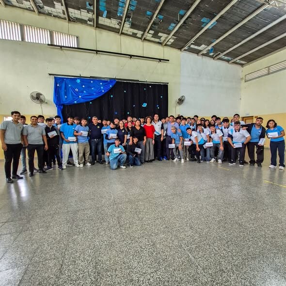 Se realizó la entrega de tablets del Programa Provincial Metas Digitales a alumnos de diferentes establecimientos educativos.