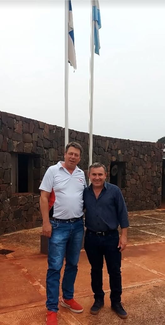 Tres Capones recibió la visita del ministro coordinador Carlos Sartori