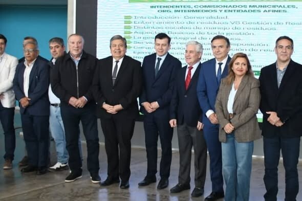 El Intendente de Loreto presente en la Jornada de Gestión de Residuos Sólidos Urbanos