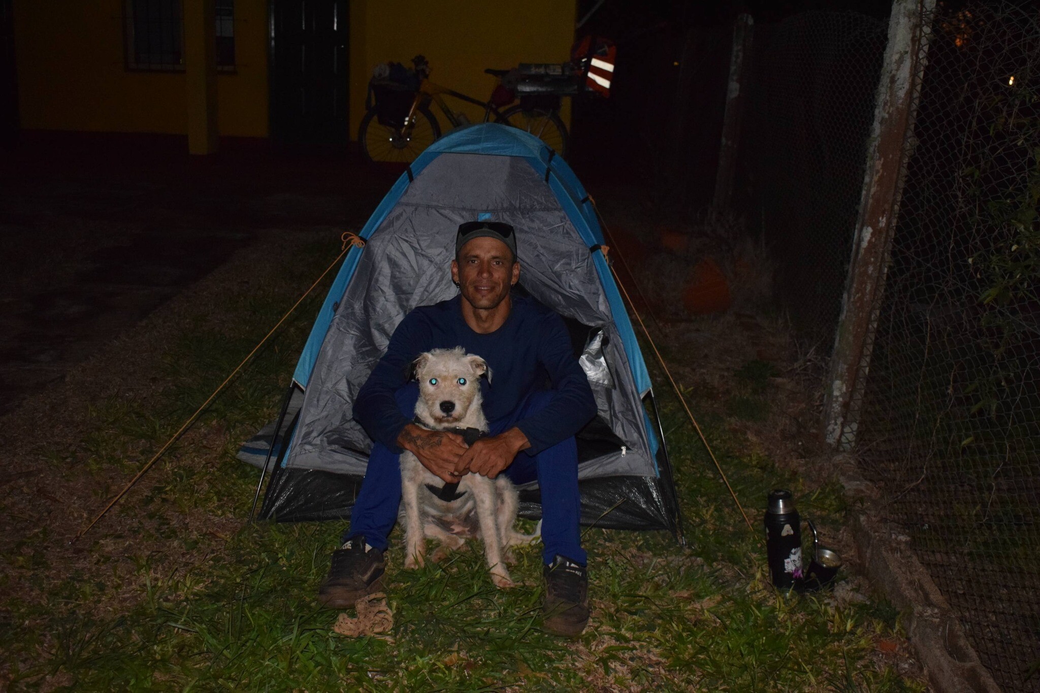 Un viajero santafesino recorre Misiones en bicicleta y promueve el intercambio cultural