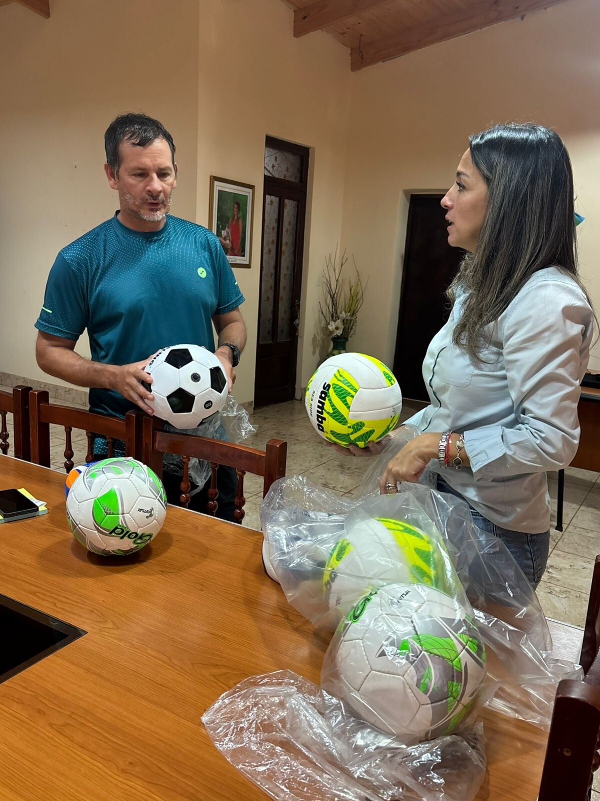 Wanda fortalece el deporte con una nueva entrega de pelotas