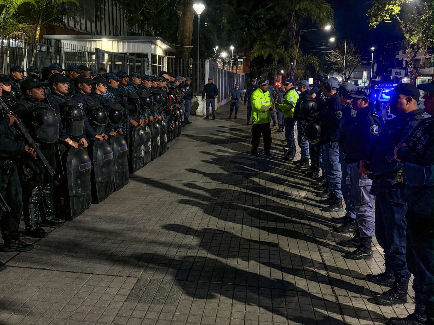 MÁS DE 45.000 PERSONAS CELEBRARON EN RESISTENCIA BAJO UN AMPLIO OPERATIVO DE SEGURIDAD