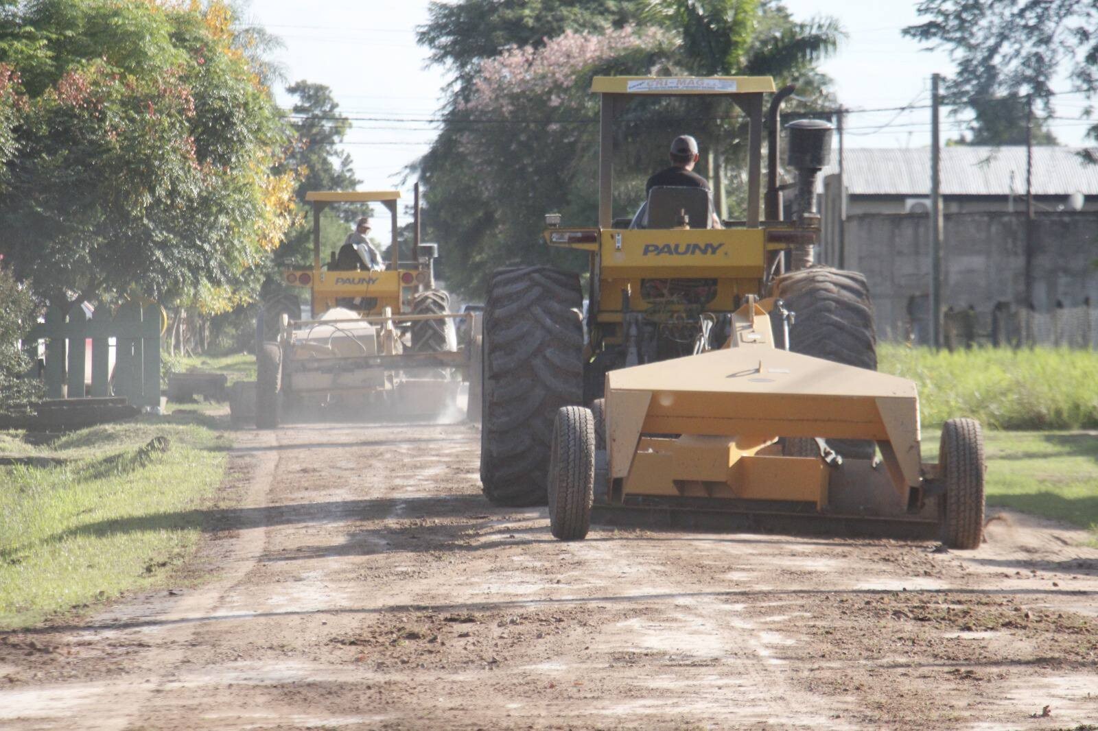 TRES ISLETAS: EQUIPOS MUNICIPALES LLEVARON ACCIONES DURANTE LA JORNADA DE AYER