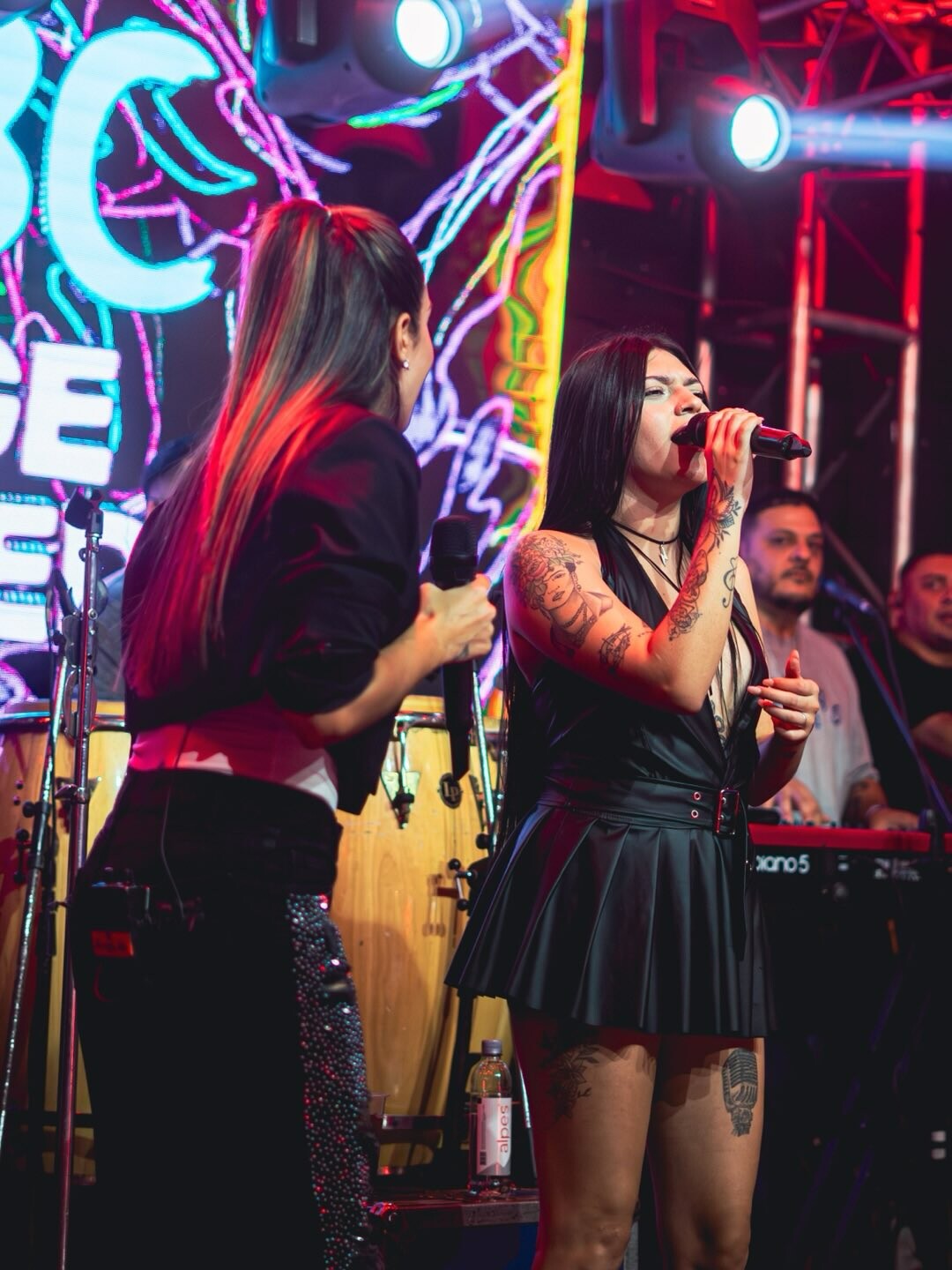 La cantante Magui Leiva junto al grupo Malparidas expreso su emoción y dedico unas palabras