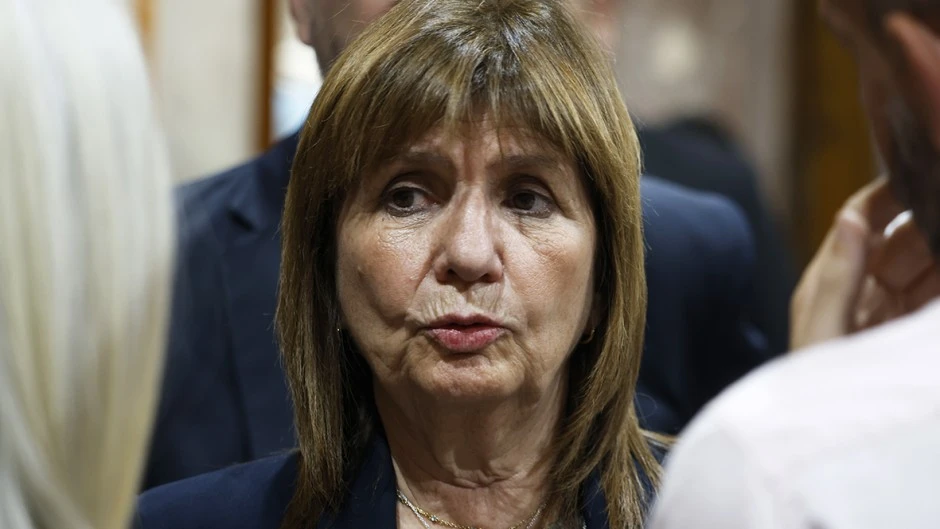 6947377836431_940_529!.webp Patricia quiso contratar a la empresa de ciberespionaje Palantir y chocó con Karina por el control del negocio