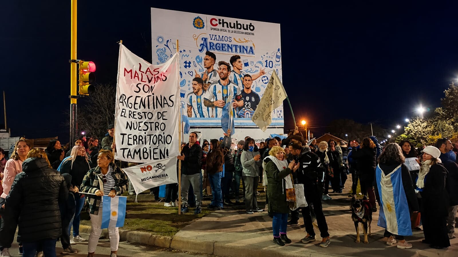 69756.jpg Rawson se sumo a las marchas que se realizaron en todo el país