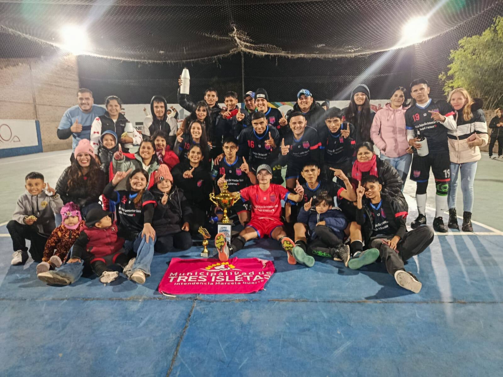 TRES ISLETAS: LA GESTIÓN MUNICIPAL CONTINÚA ACOMPAÑANDO A NUESTROS DEPORTISTAS
