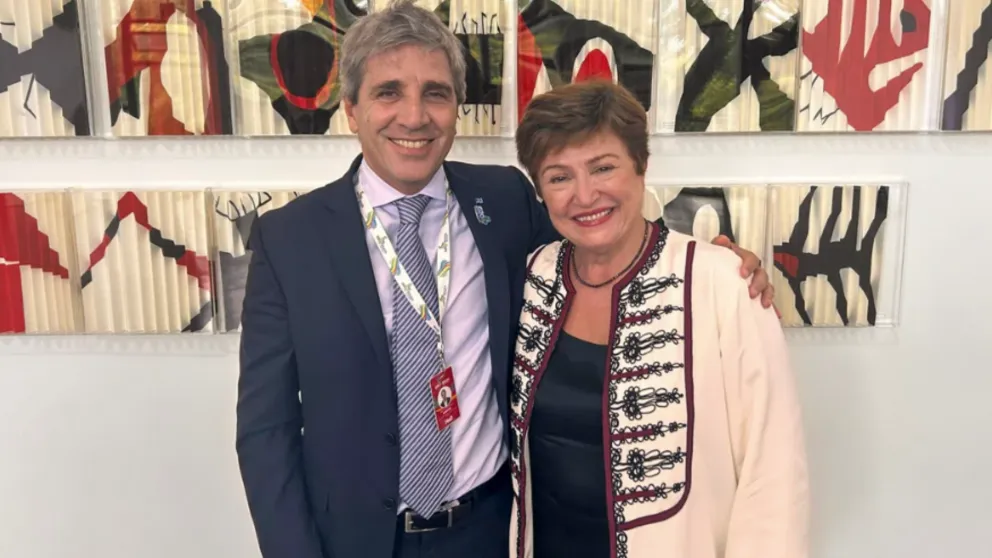 LUIS CAPUTO RUMBO A WASHINGTON PARA REUNIRSE CON EL FMI, EN BUSCA DE UN DESBLOQUEO ECONÓMICO