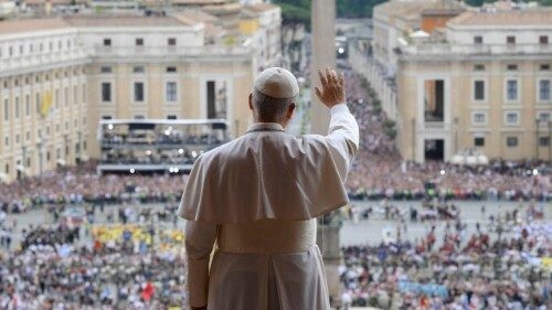 El papa león xiv fue operado de un tumor maligno en el pulmón: informaron que la cirugía fue exitosa