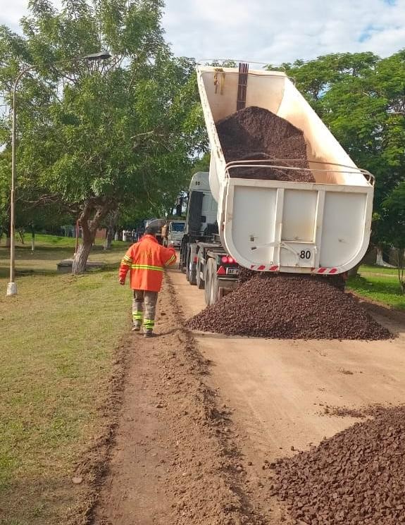 BARRANQUERAS: SAMEEP JUNTO A VIALIDAD PROVINCIAL MEJORARON EL ACCESO A LA PLANTA POTABILIZADORA N° 1