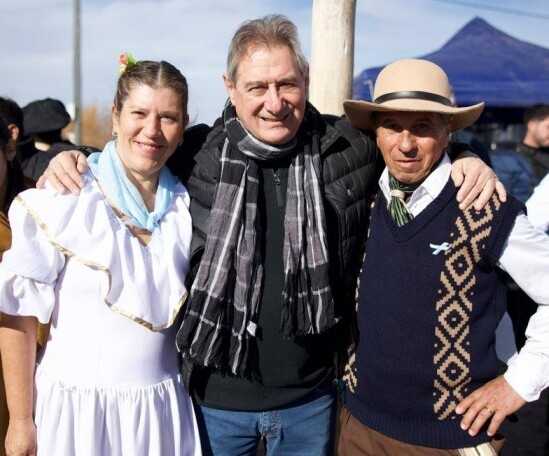 SAN RAFAEL | La Villa 25 de Mayo en celeste y blanco y al ritmo del Pericón nacional