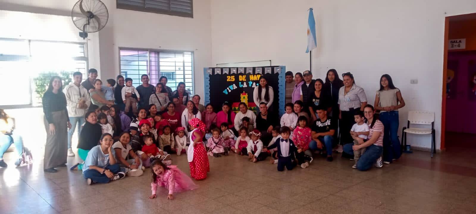 TRES ISLETAS: UNA JORNADA LLENA DE COLOR Y PATRIOTISMO