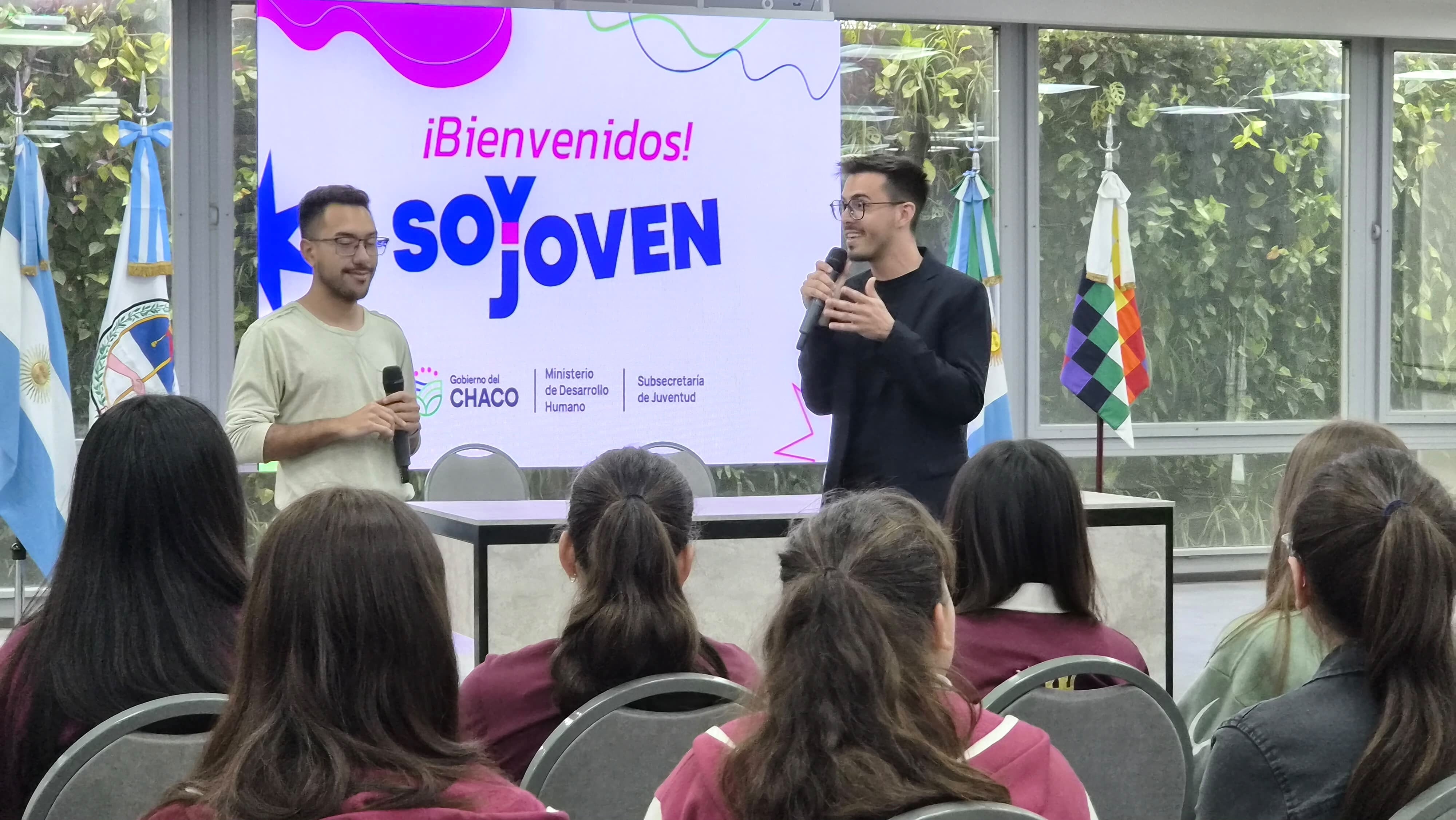 PROGRAMA “SOY JOVEN”: ESTUDIANTES DE AVIA TERAI Y NAPENAY VIVIERON UNA JORNADA EDUCATIVA EN RESISTENCIA