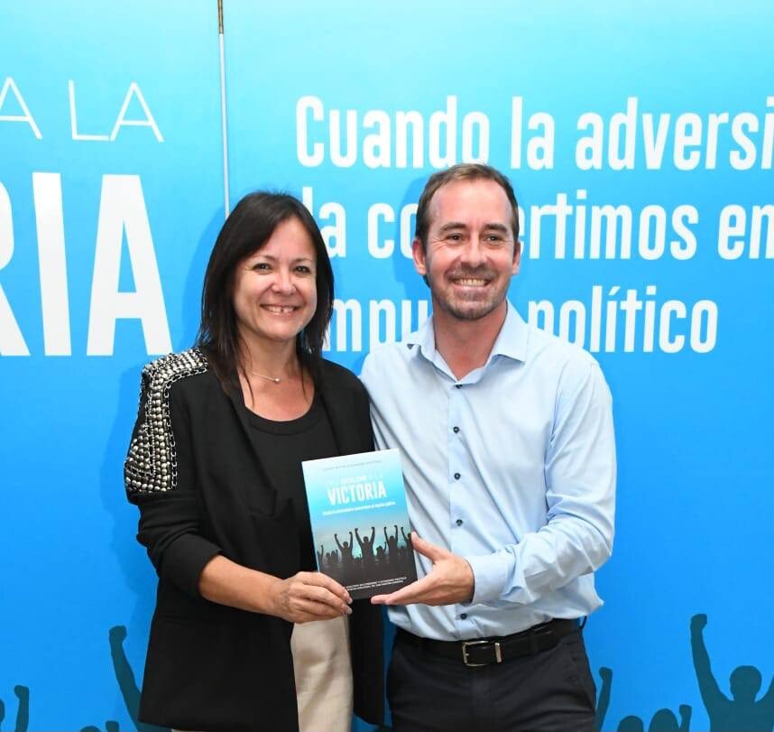 TRES ISLETAS: PRESENTACIÓN DEL LIBRO «DEL DOLOR A LA VICTORIA»