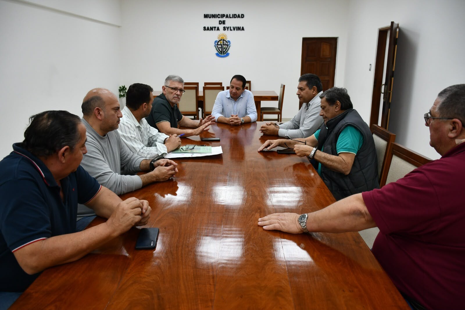 719cbd49-ba11-4e90-af7b-e07d8a73c39a.jpg ANTE LA LLEGADA DE EL NIÑO: EL GOBIERNO PROVINCIAL INTENSIFICA LA LIMPIEZA DE CANALES EN SANTA SYLVINA