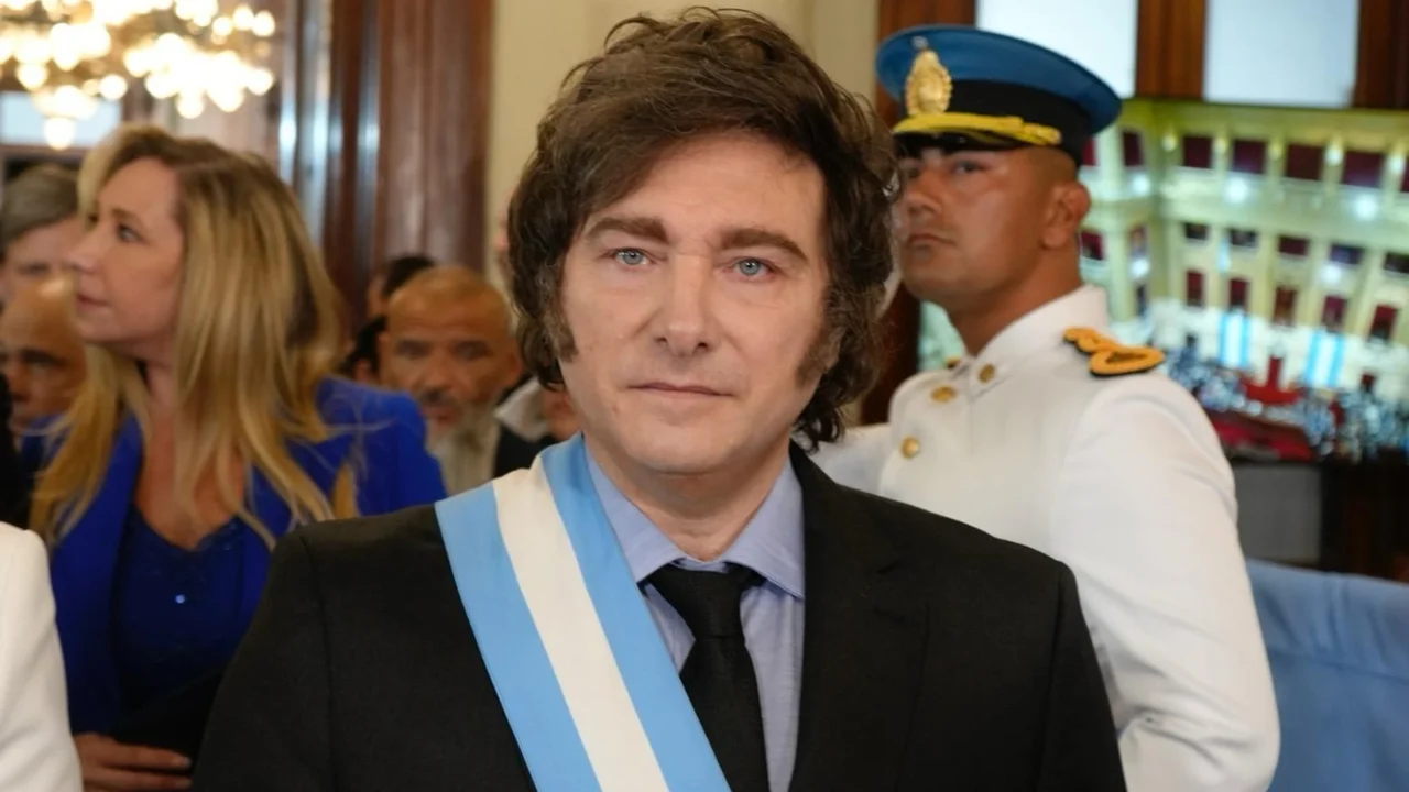 720 (10).webp «Deep motosierra»: Javier Milei profundizó el recorte sobre las provincias