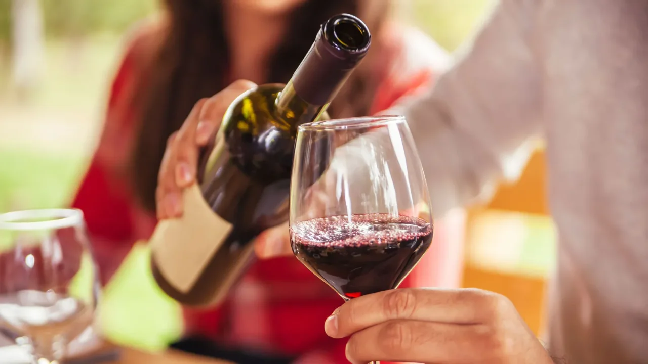 Según un estudio, el vino tinto es un aliado contra el estrés y la depresión