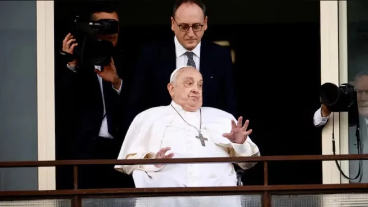 «¡Gracias a todos!»: el papa Francisco fue dado de alta