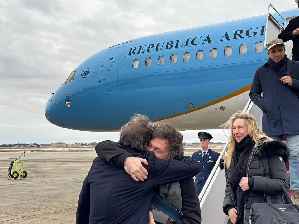Milei llegó a Estados Unidos para participar de la asunción presidencial de Donald Trump