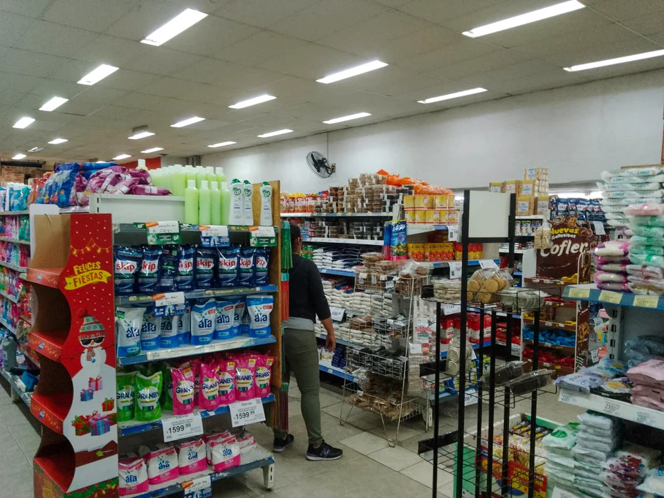 La inflación subió al 2,4% en febrero y acumuló 66,9% en doce meses