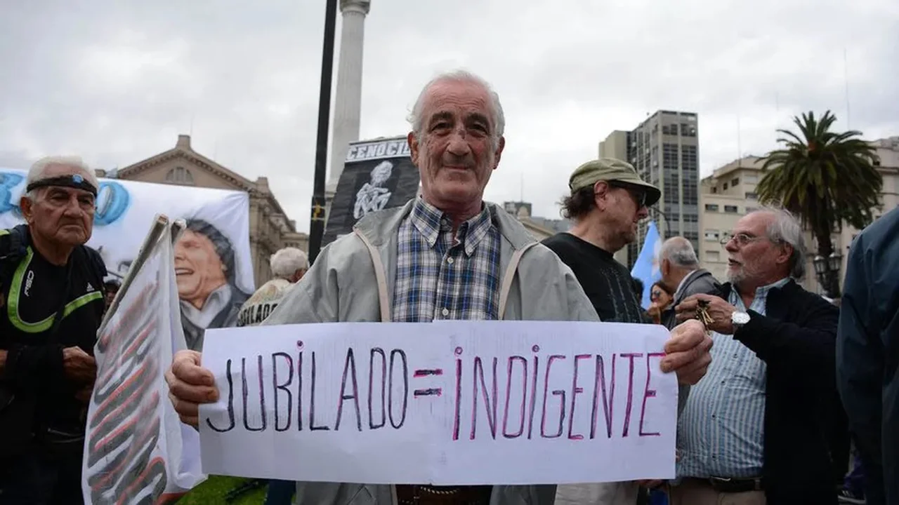 Marcha atrás de la oposición: Milei vetó la ley de jubilados y ahora no tienen los votos para insistir
