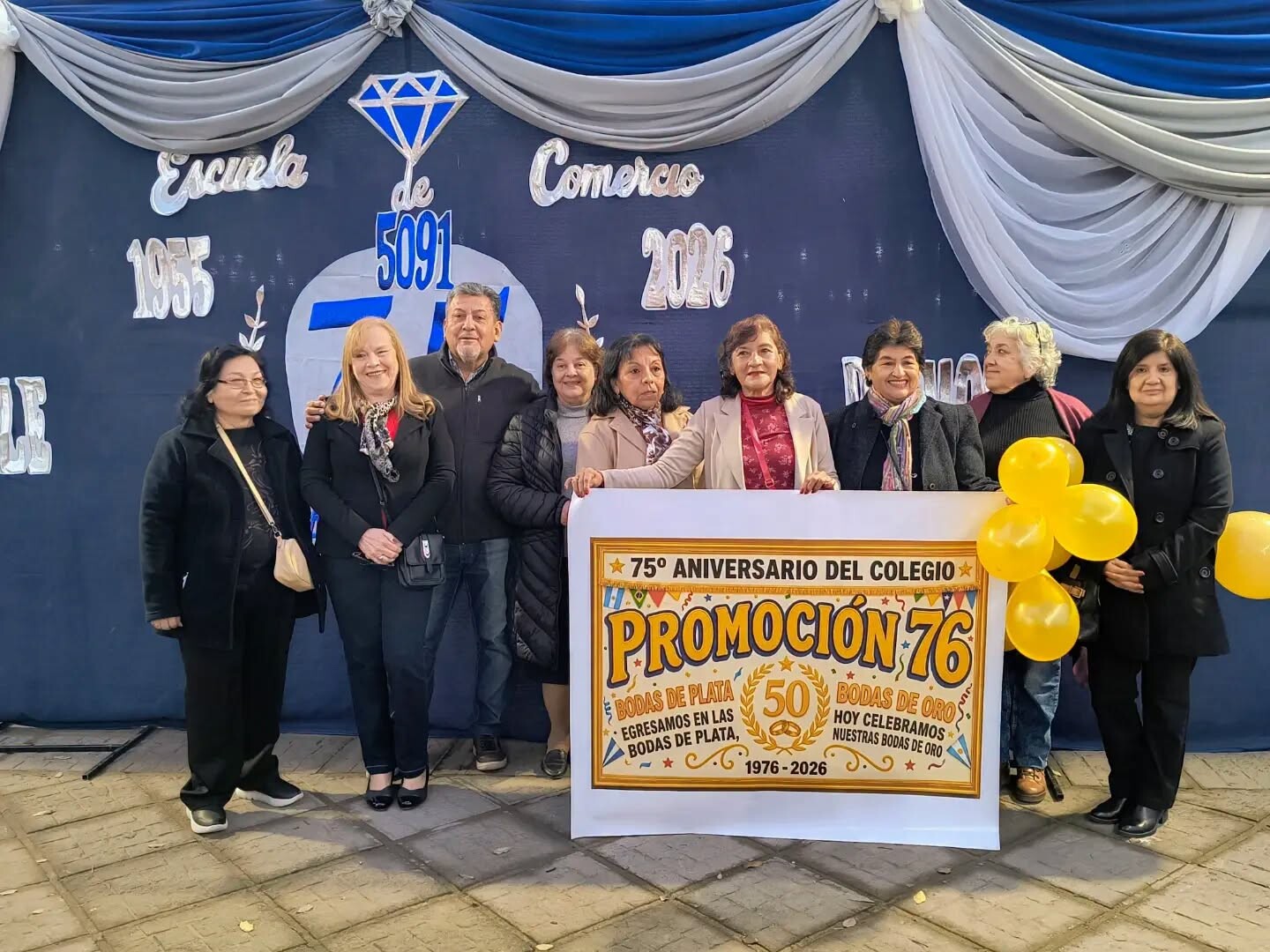 EMOTIVO REENCUENTRO DE GENERACIONES EN EL COLEGIO JULIO CORTÉS POR SUS BODAS DE DIAMANTE