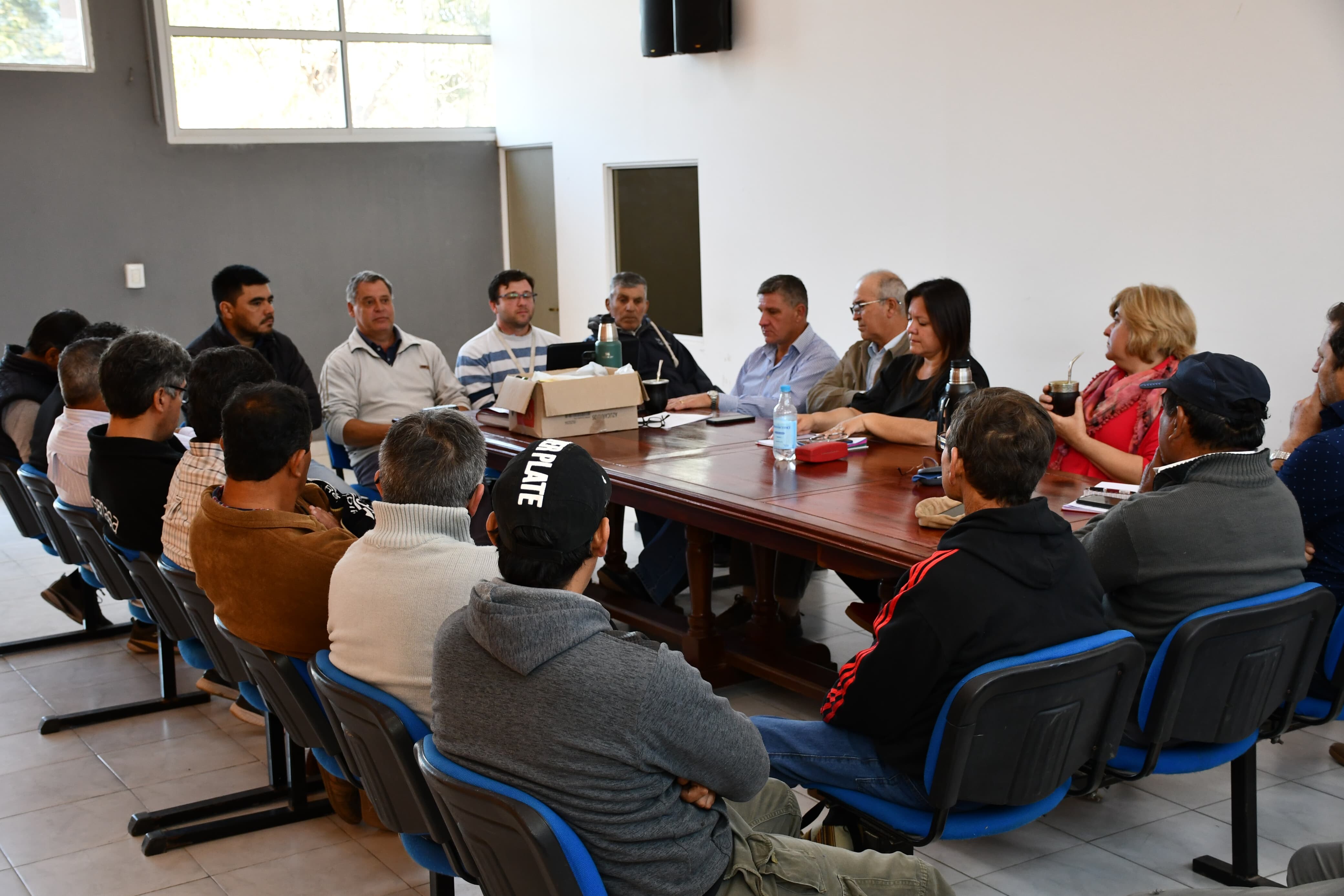 TRES ISLETAS: LA SUBCOMISIÓN DE EMERGENCIA EVALUÓ LAS DECLARACIONES JURADAS DE PRODUCTORES DEL DPTO. MAIPÚ
