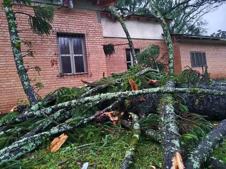 ÚLTIMO MOMENTO | INTENSO TEMPORAL GOLPEÓ TOBUNA