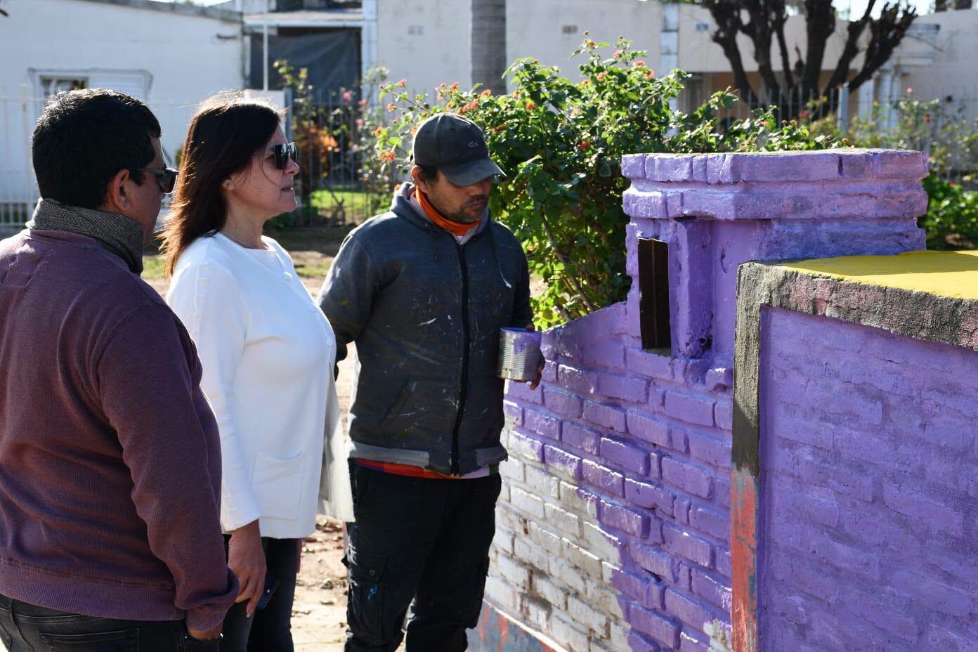TRES ISLETAS: TRABAJADORES MUNICIPALES INICIARON LA SEMANA CON INTENSO TRABAJO EN LA CIUDAD