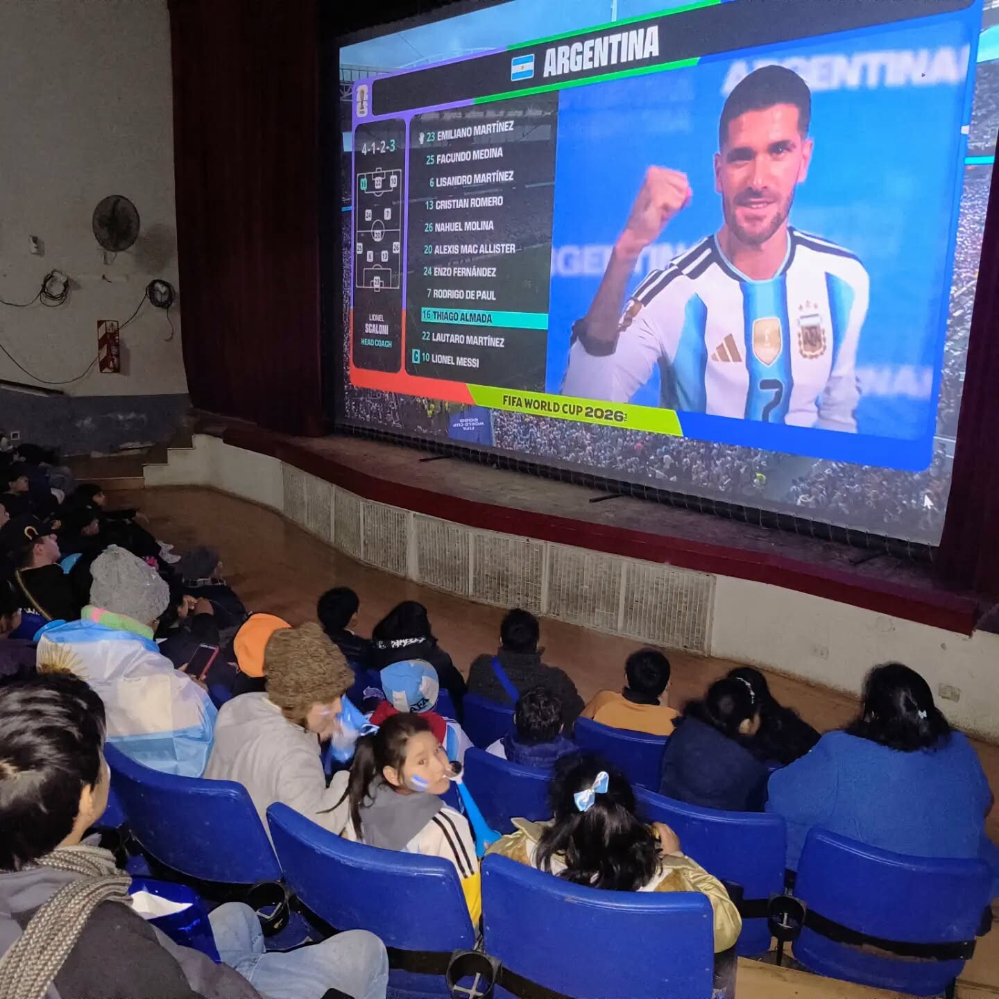 Otra noche inolvidable en la Casa de la Cultura con la Scaloneta