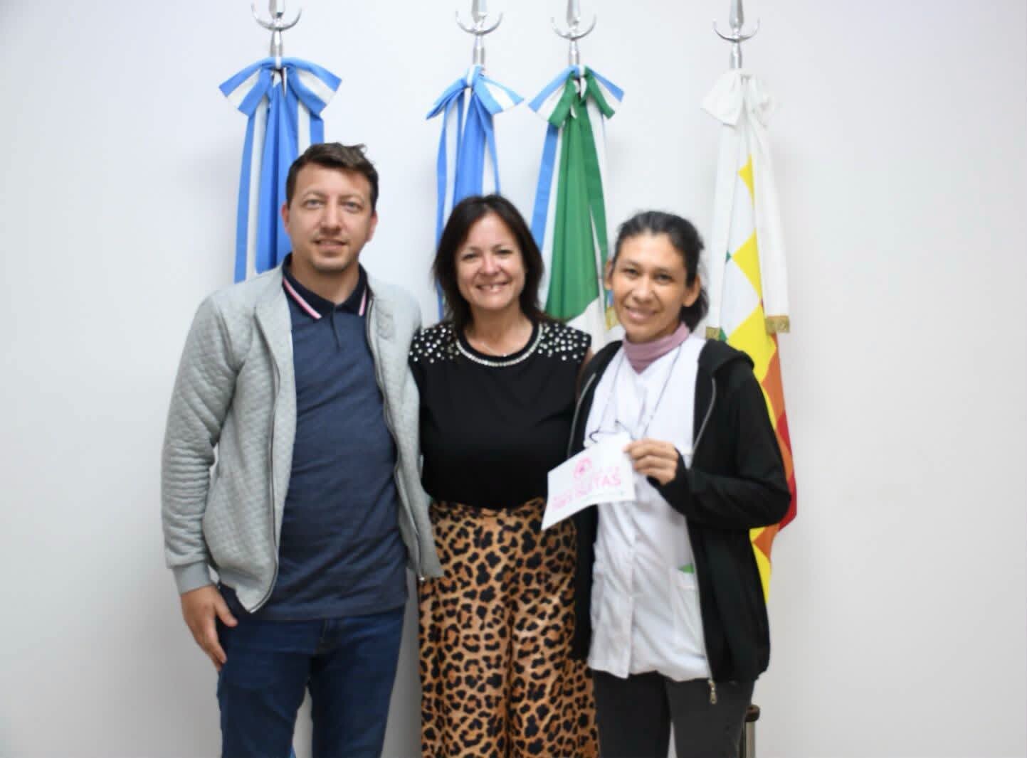 LA JEFA COMUNAL CONTINÚA CON EL ACOMPAÑAMIENTO A LAS INSTITUCIONES EDUCATIVAS DEL PARAJE EL AGUACERITO