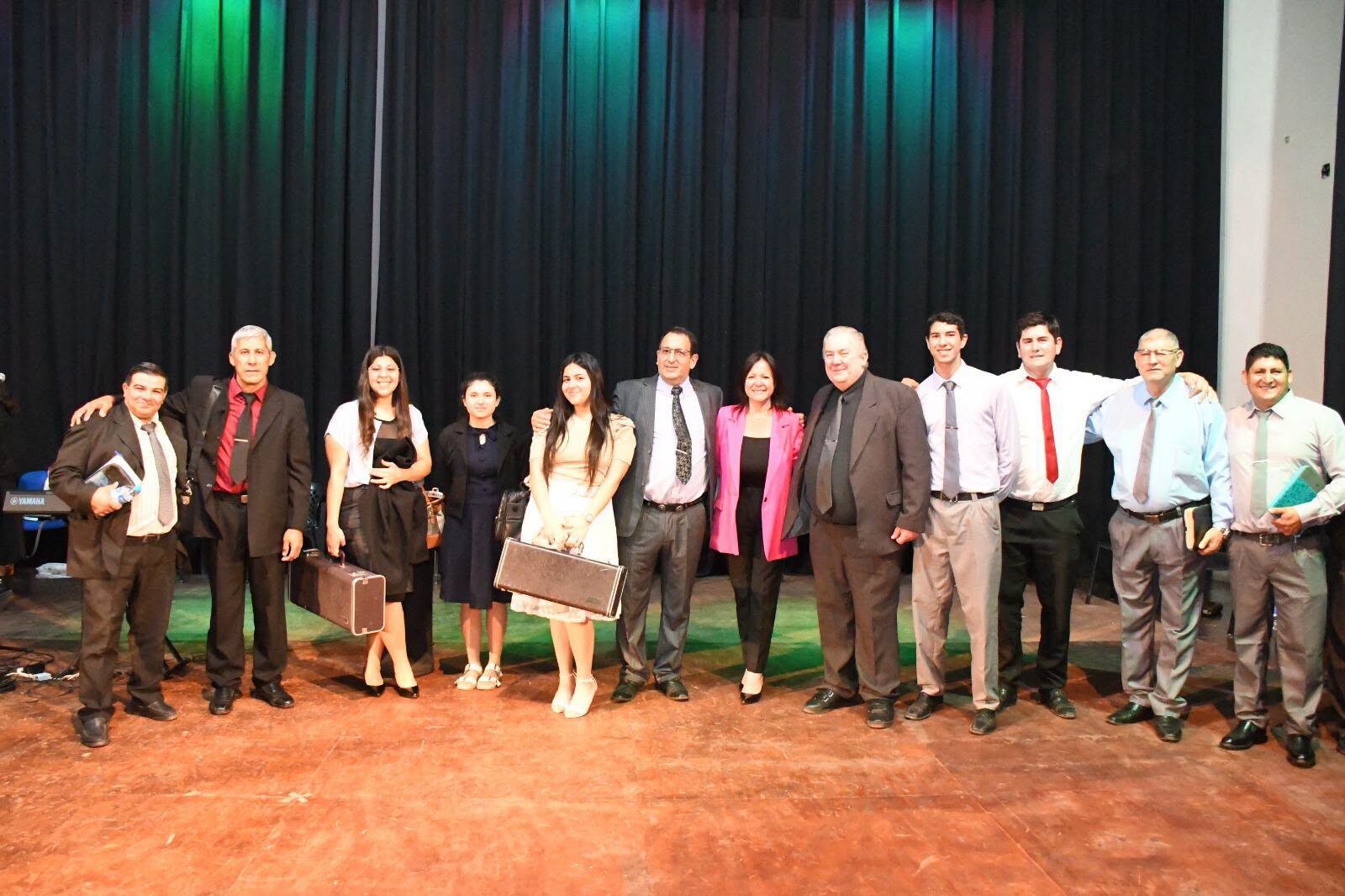 TRES ISLETAS EN EL CINE TEATRO LUIS LANDRISCINA SE REALIZÓ EL CONGRESO DE JÓVENES «FE, UNIDAD Y ESPERANZA»