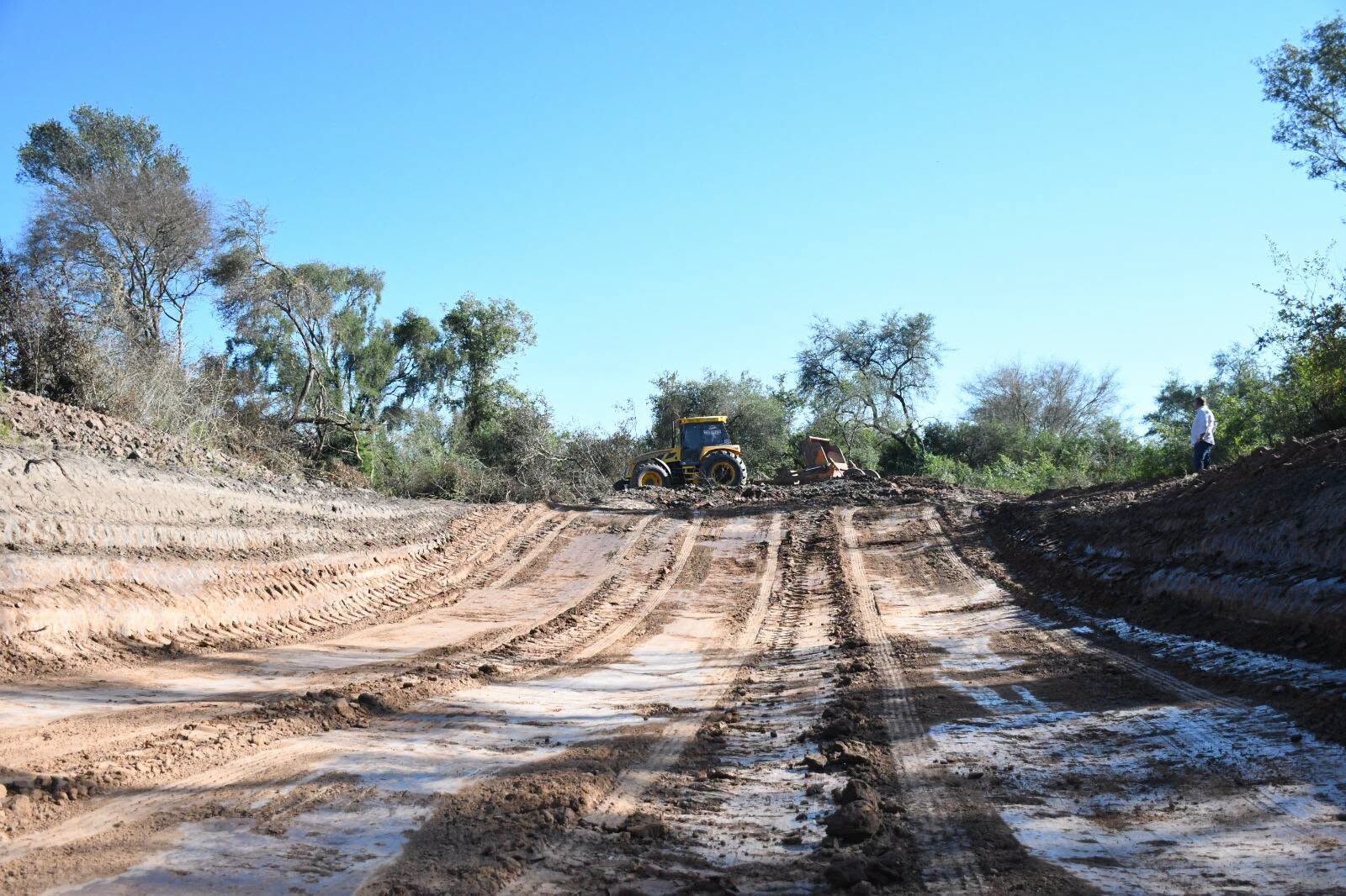 TRES ISLETAS: EL MUNICIPIO REALIZA LA CONSTRUCCIÓN DE UNA REPRESA PARA FORTALECER LA PRODUCCIÓN RURAL